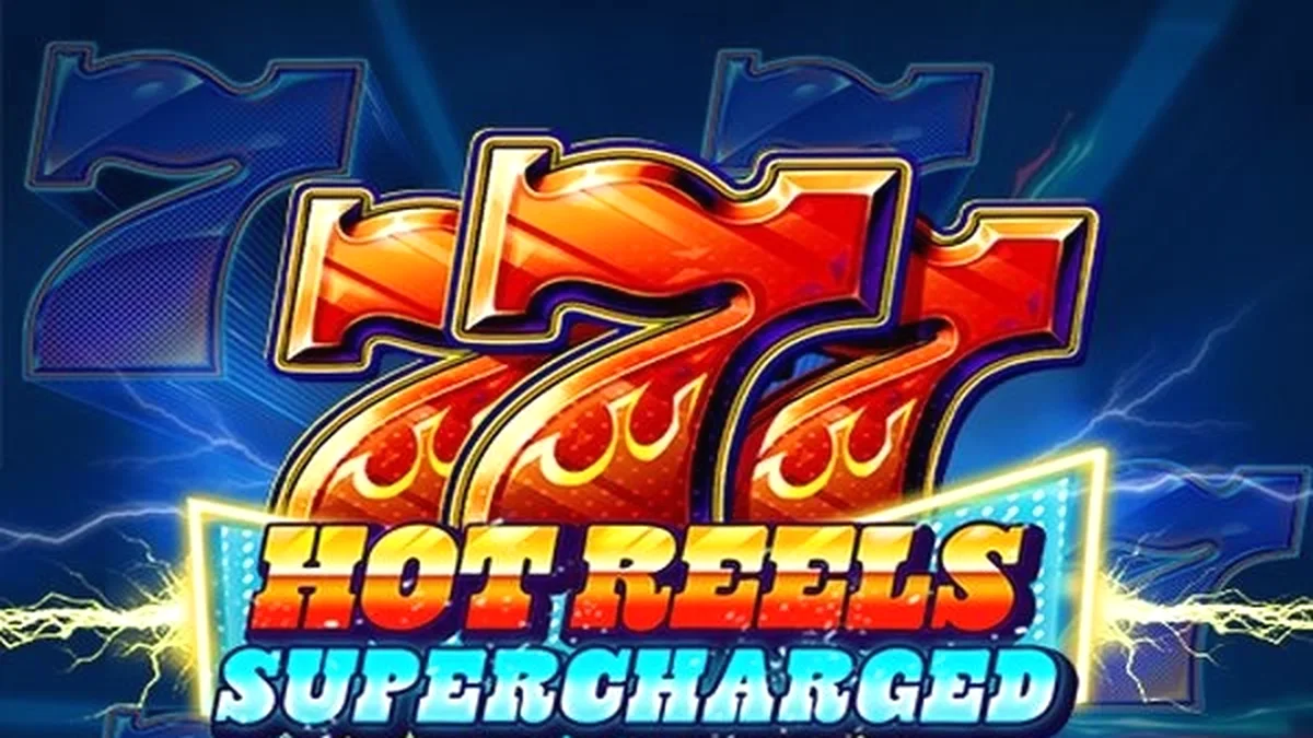 Ang 777 Hot Reels: Supercharged slot interface na may mga klasikong prutas at makintab na disenyo.